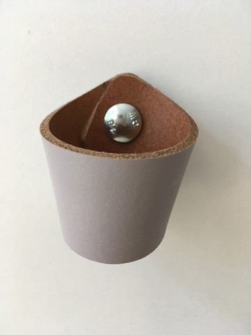 Leren knop Regen grijs 3x14 5